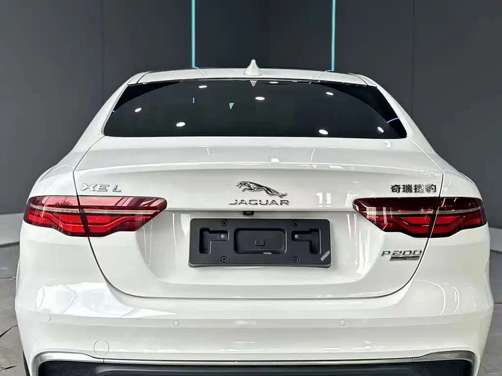 Jaguar XEL 2.0T 200PS S Progressive Elegant Edition, фото 7