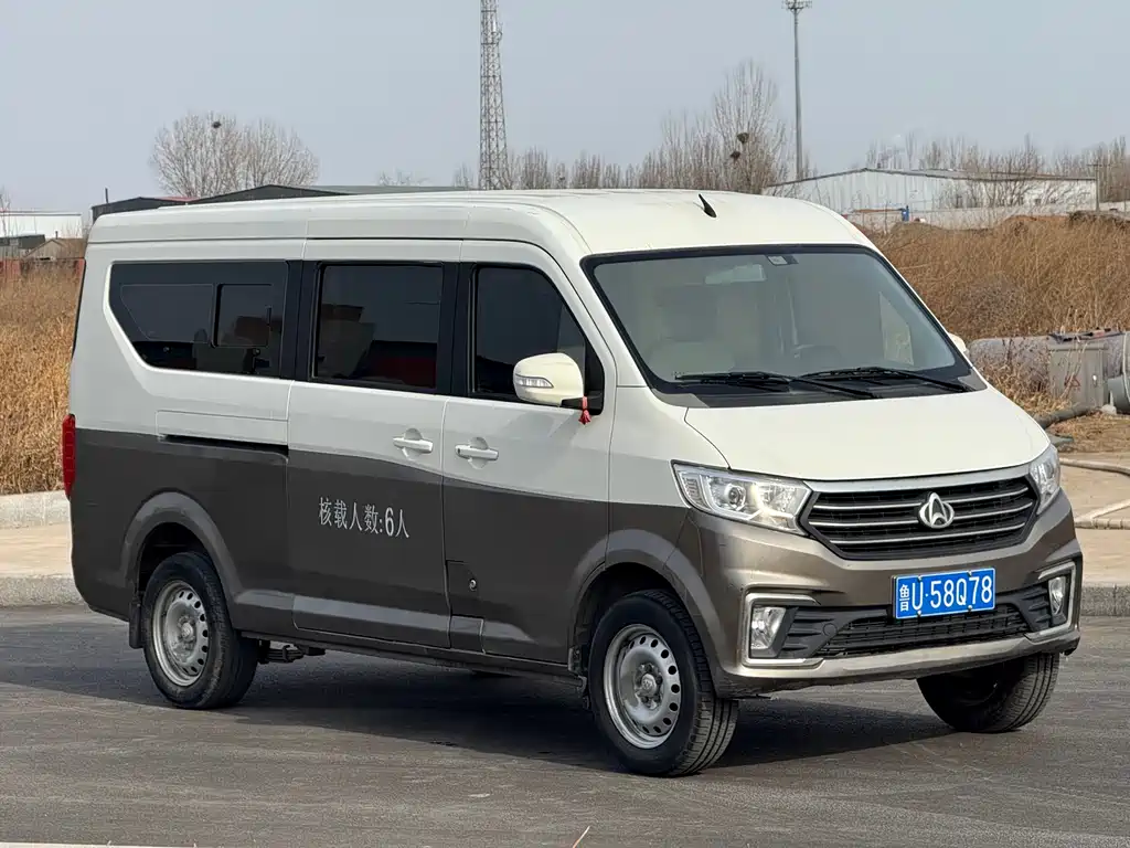 CHANGAN CROSS STAR V5