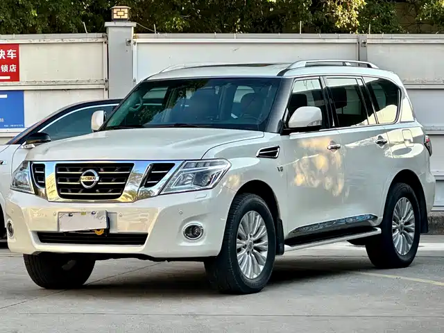 NISSAN TOURE 2020