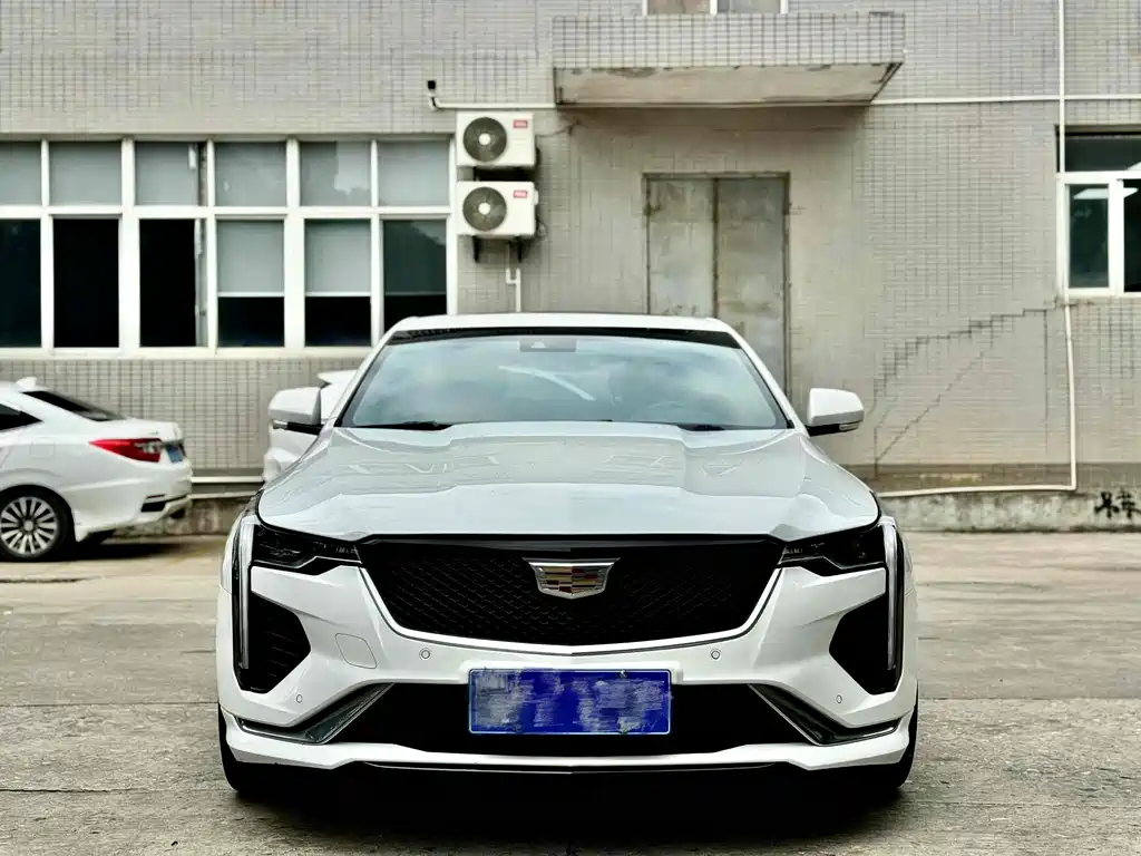 Cadillac CT4 — миниатюра 2