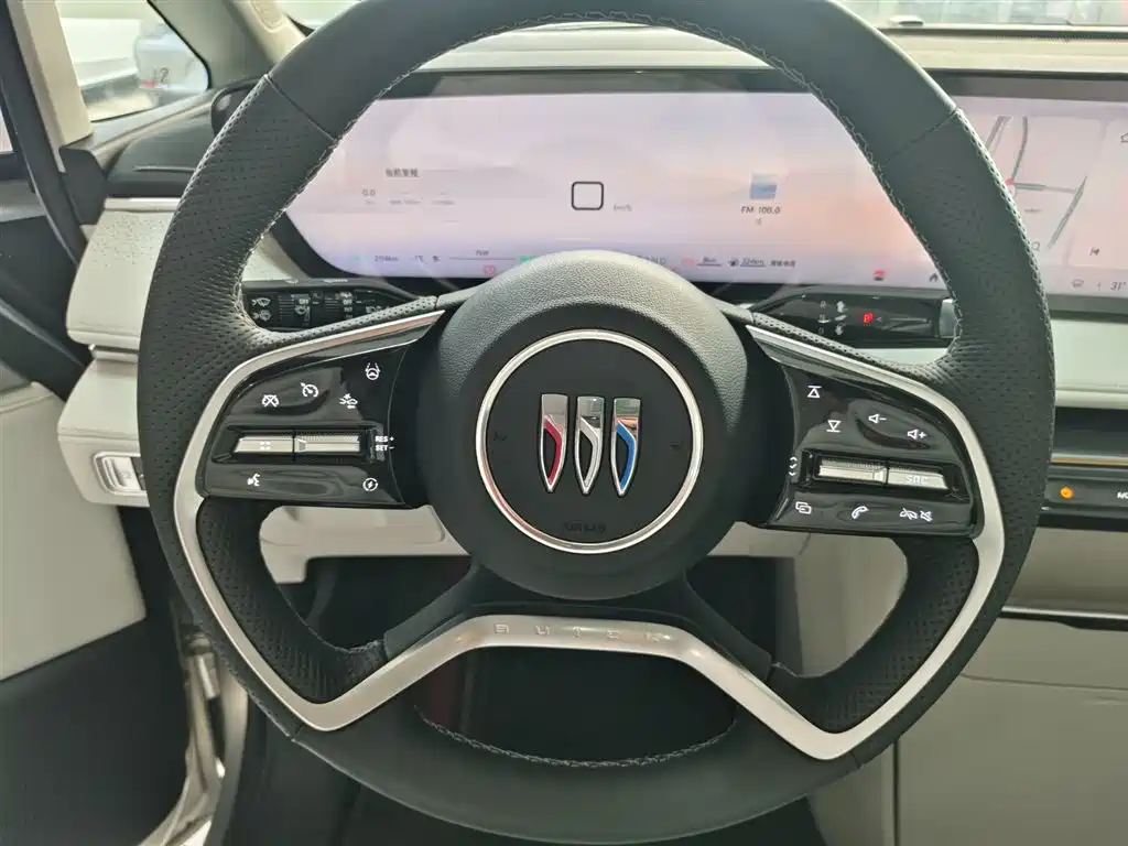 BUICK GL8 NEW ENERGY