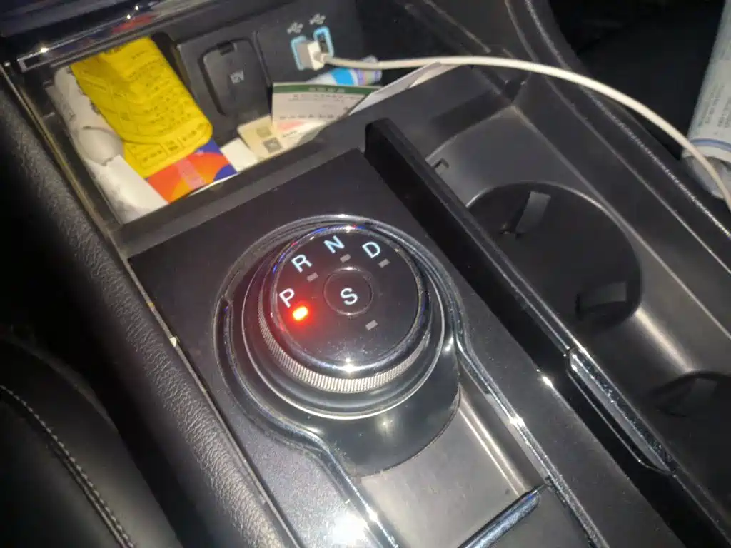 Ford Taurus — миниатюра 10