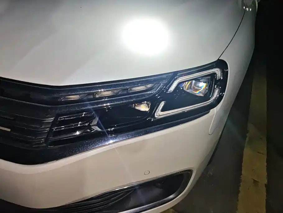 Citroen C6 — миниатюра 5