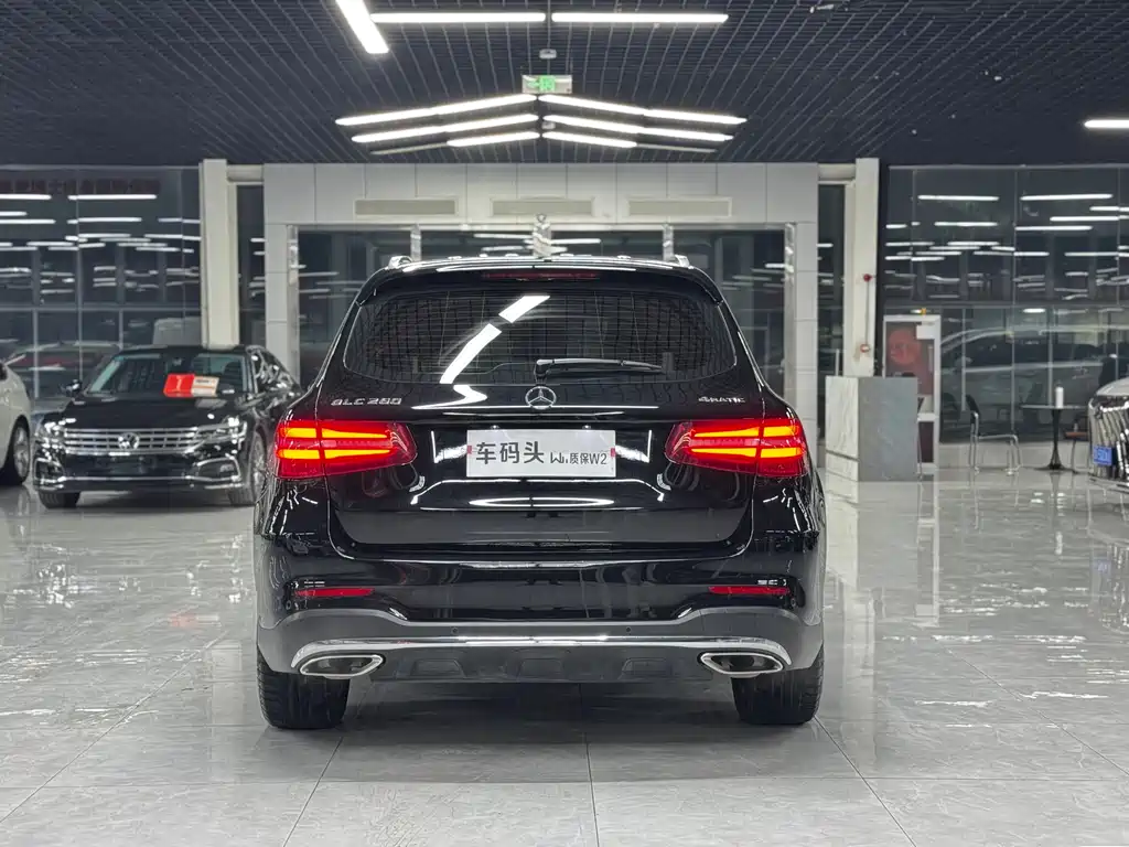 MERCEDES-BENZ GLC
