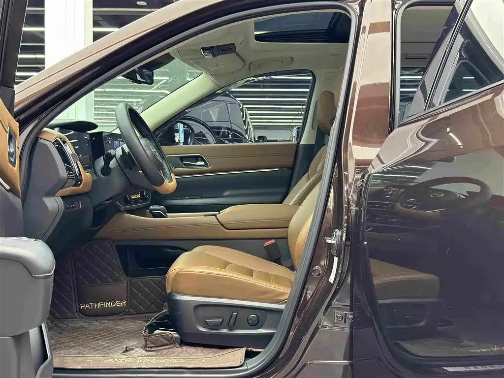 Nissan Teramont — миниатюра 8