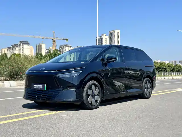 2024 Xpeng X9