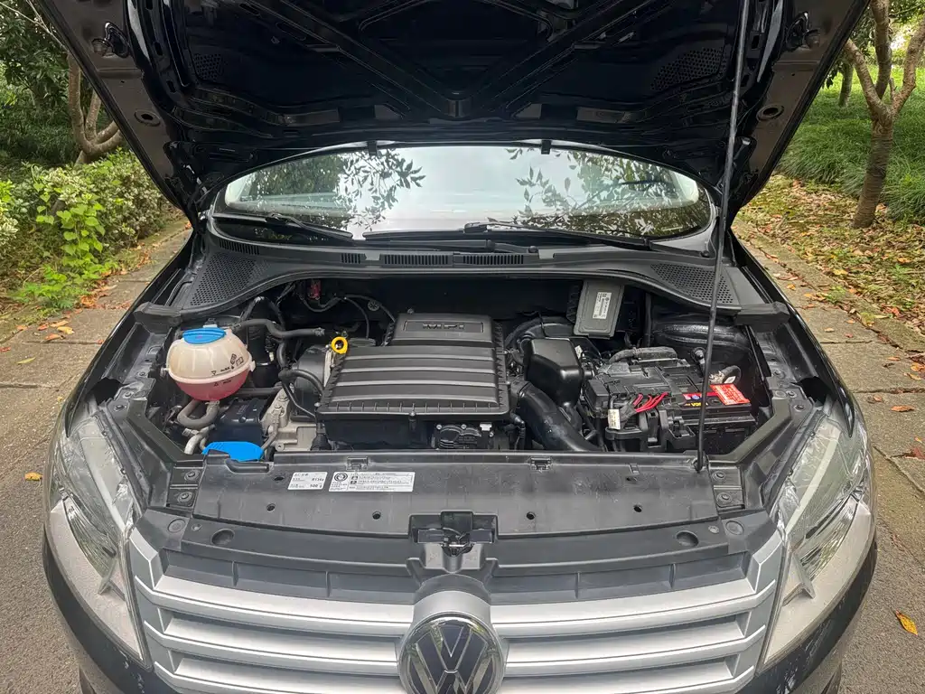 Volkswagen Santana — миниатюра 18