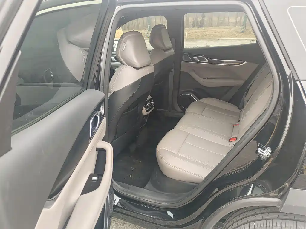 GEELY AUTOMOBILE BOYUE L