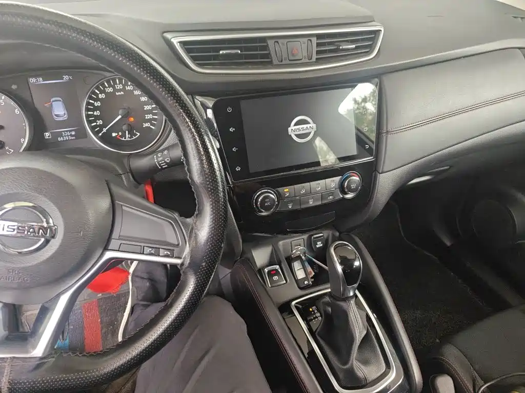 Nissan Qashqai — миниатюра 14