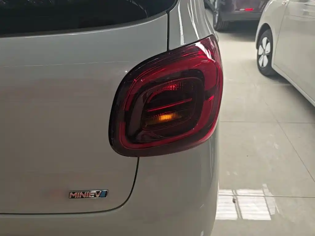 Wuling Mini EV MINIEV 2025 Premium