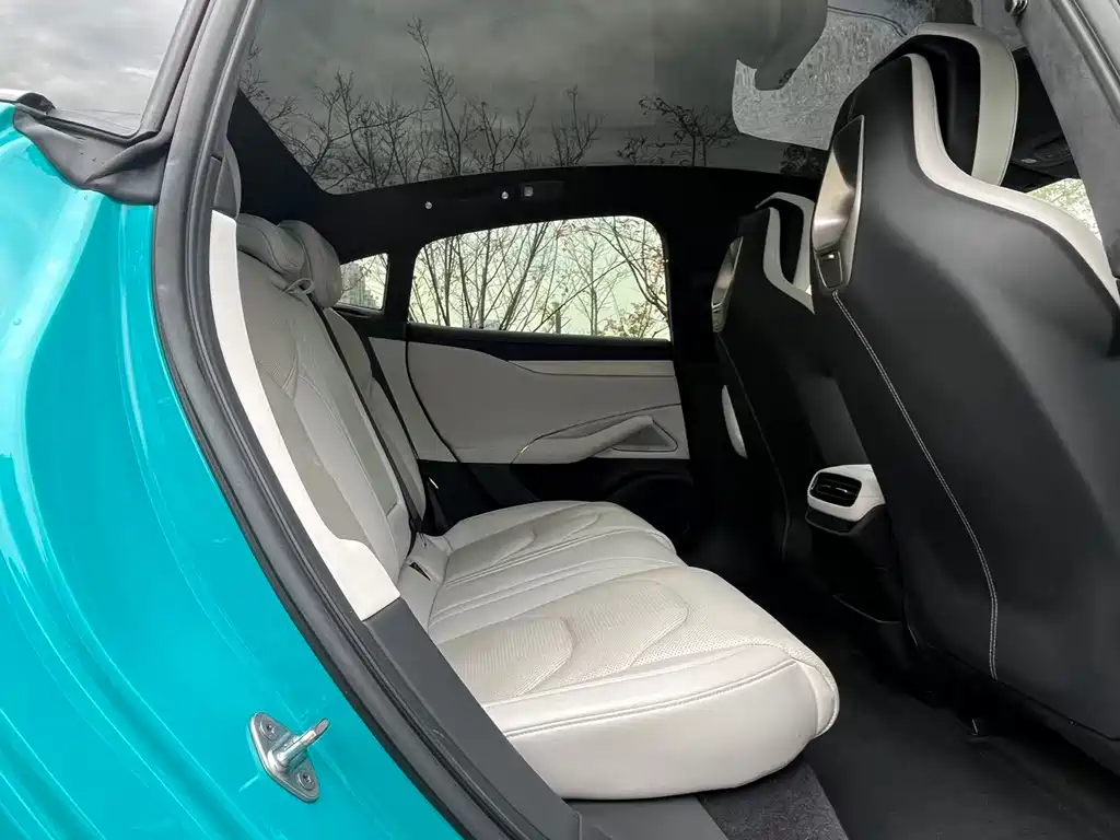 XIAOMI CAR XIAOMI SU7