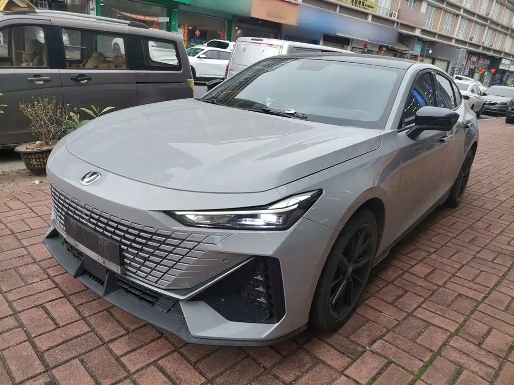 Changan UNI-V 2022