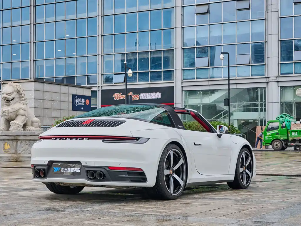 Porsche 911 2023 Targa 4 3.0T