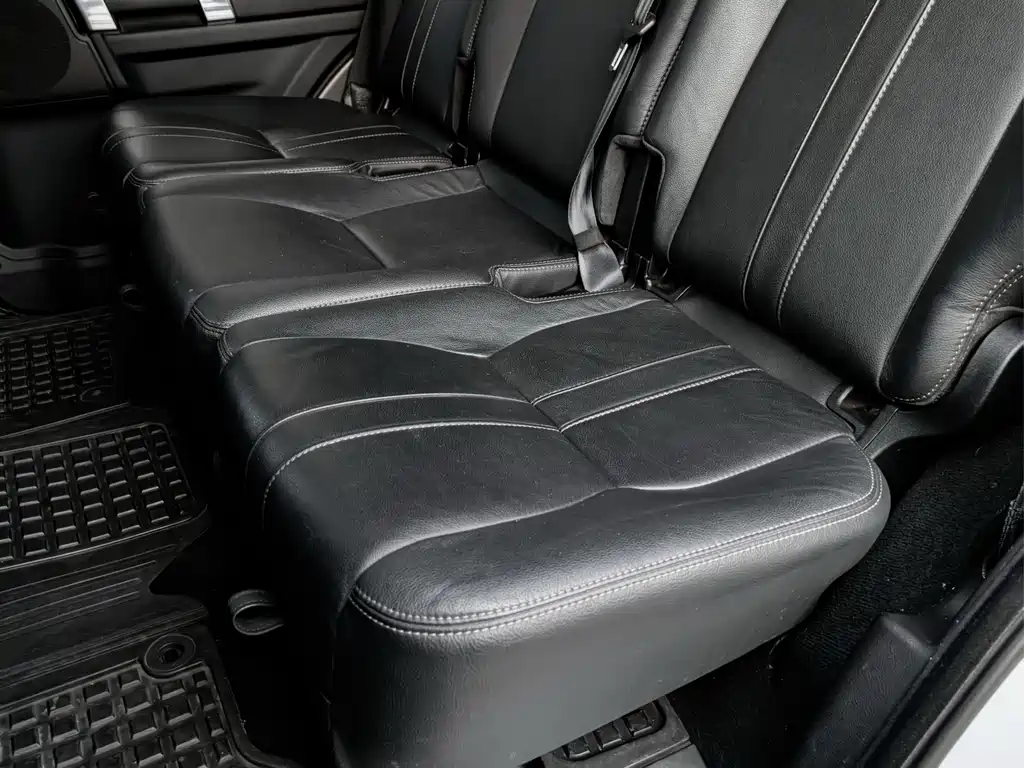 Land Rover Discovery — миниатюра 12