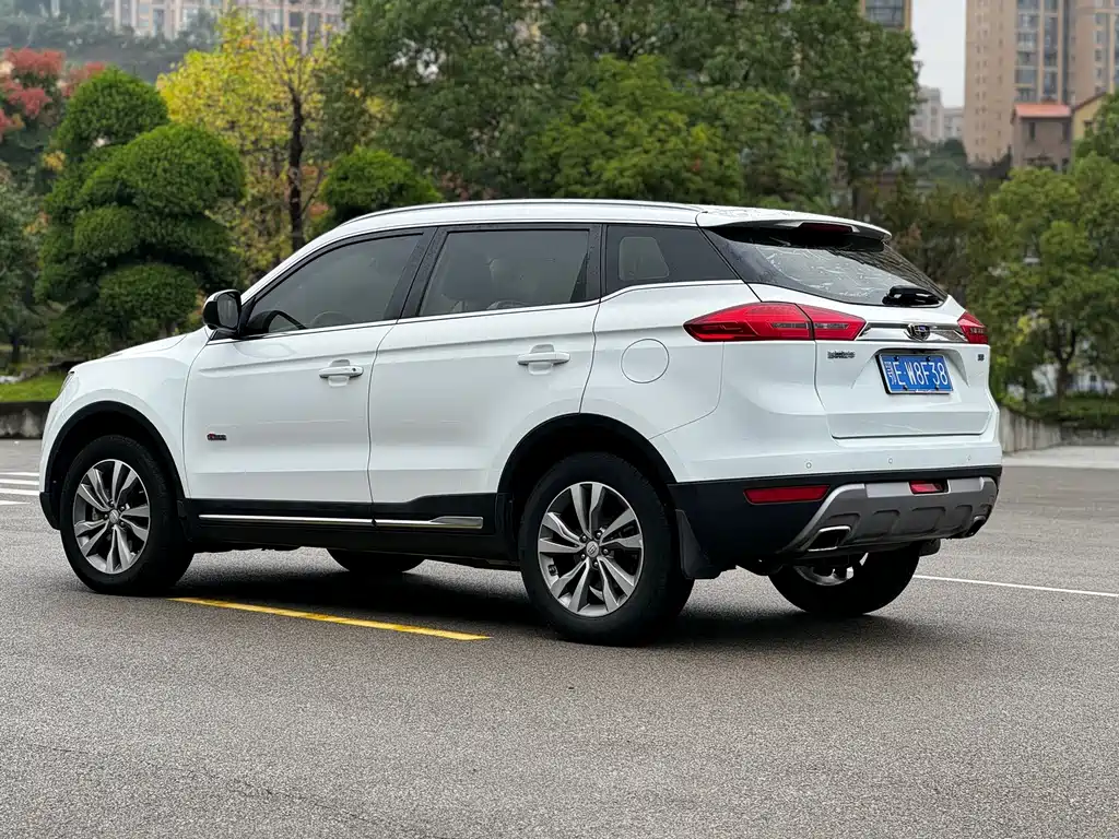 Geely Boyue — миниатюра 7