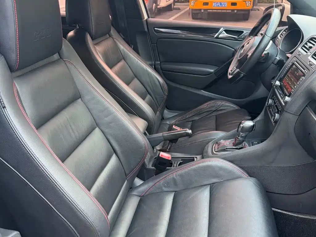 Volkswagen Golf GTI — миниатюра 17