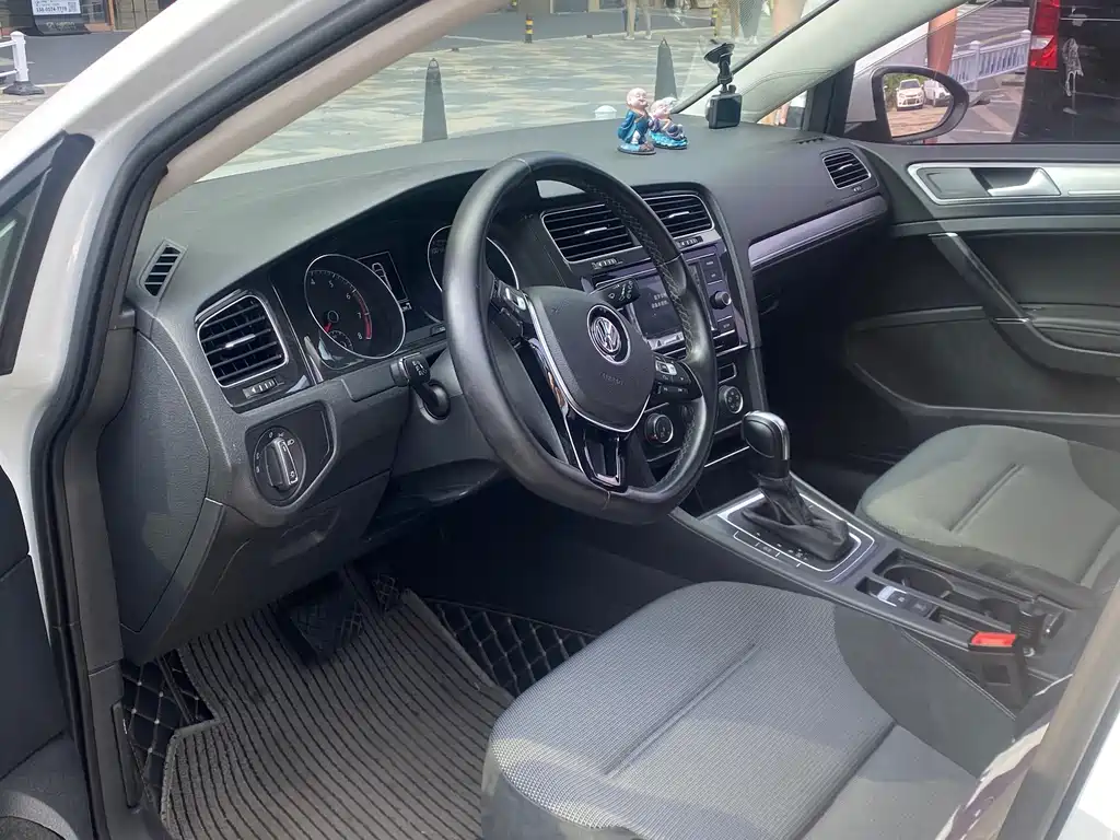 Volkswagen Golf — миниатюра 8