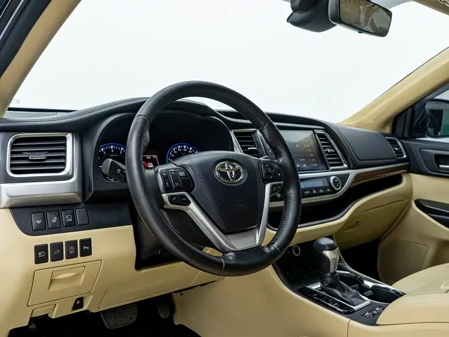 Toyota Highlander — миниатюра 22