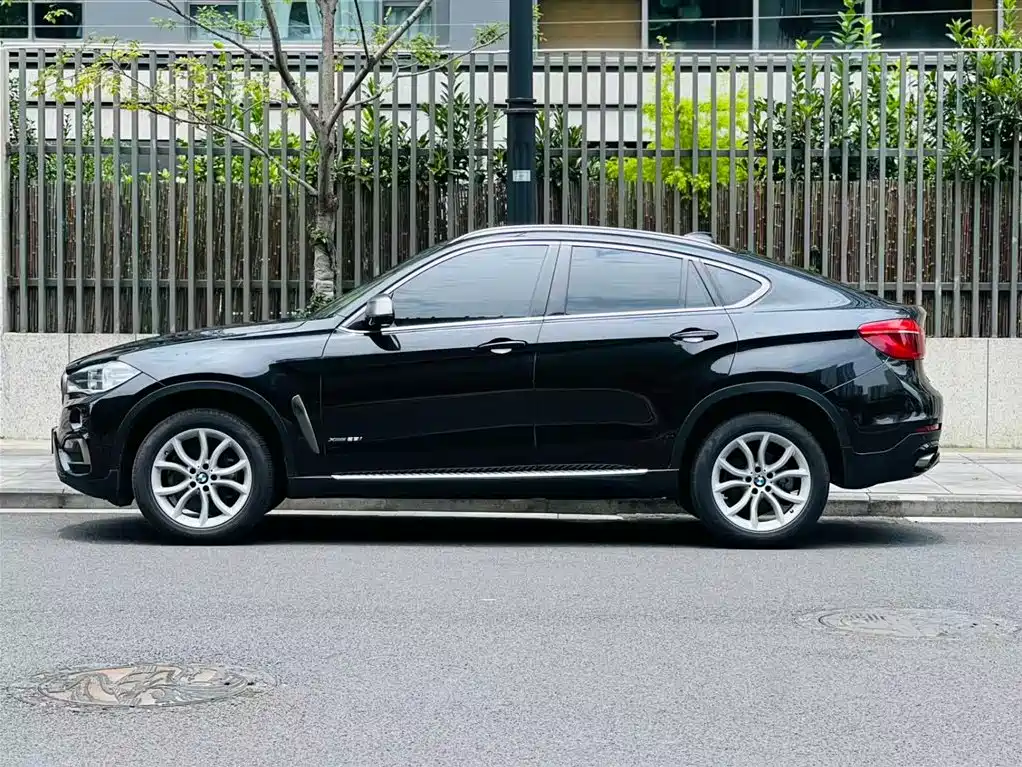 BMW X6 2018 xDrive28i