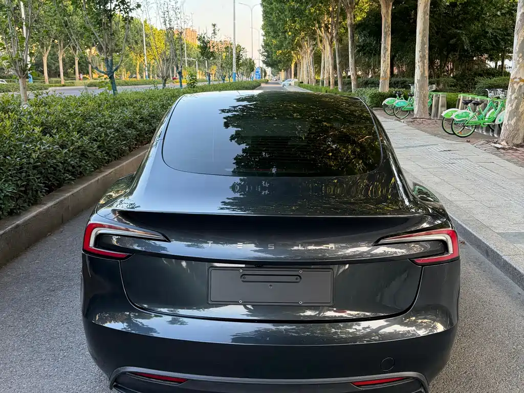 Tesla Model 3 — фотографии объявления, Фото 11