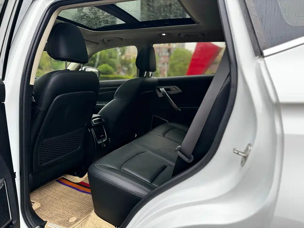 Geely Boyue — миниатюра 5