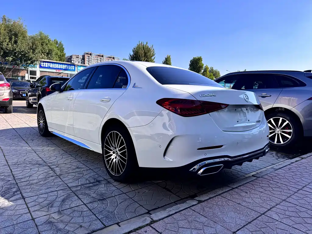Mercedes-Benz C-Class — миниатюра 4