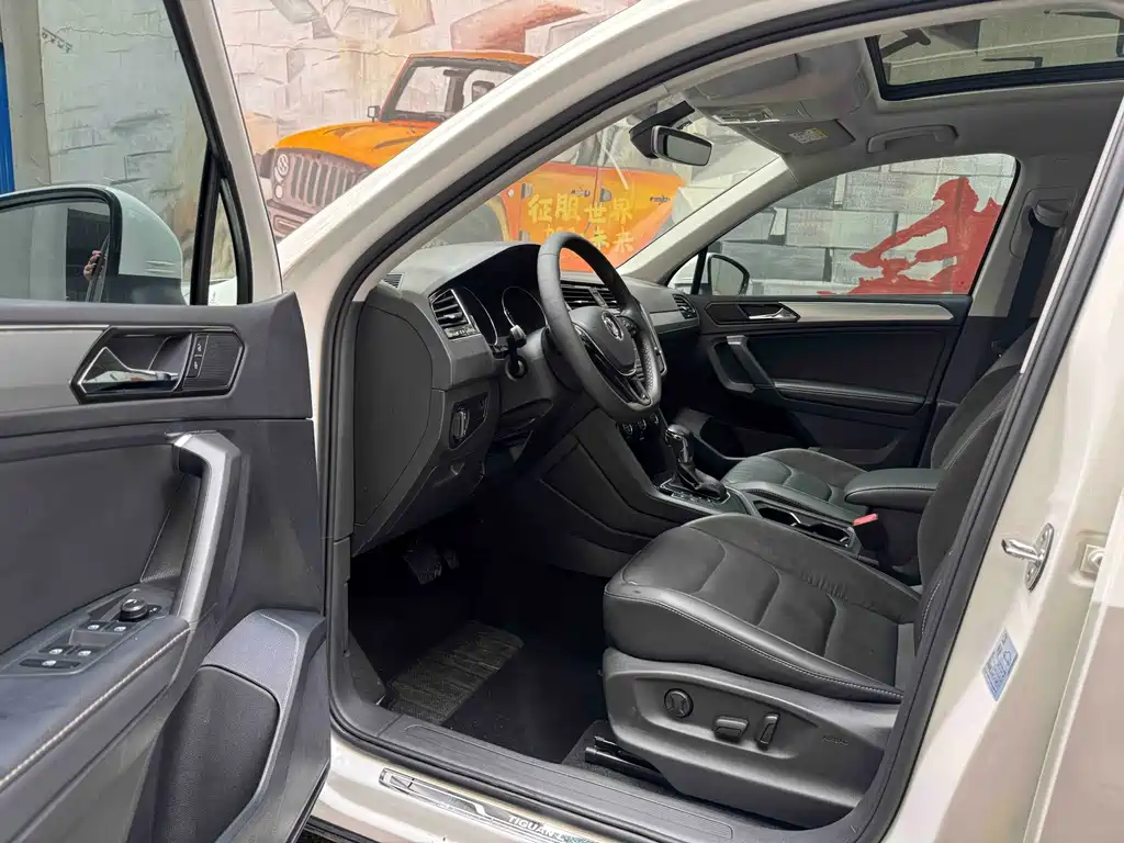 Volkswagen Tiguan L — миниатюра 7