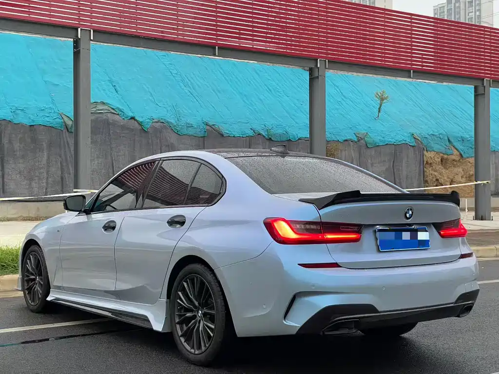 BMW 3 Series — миниатюра 9
