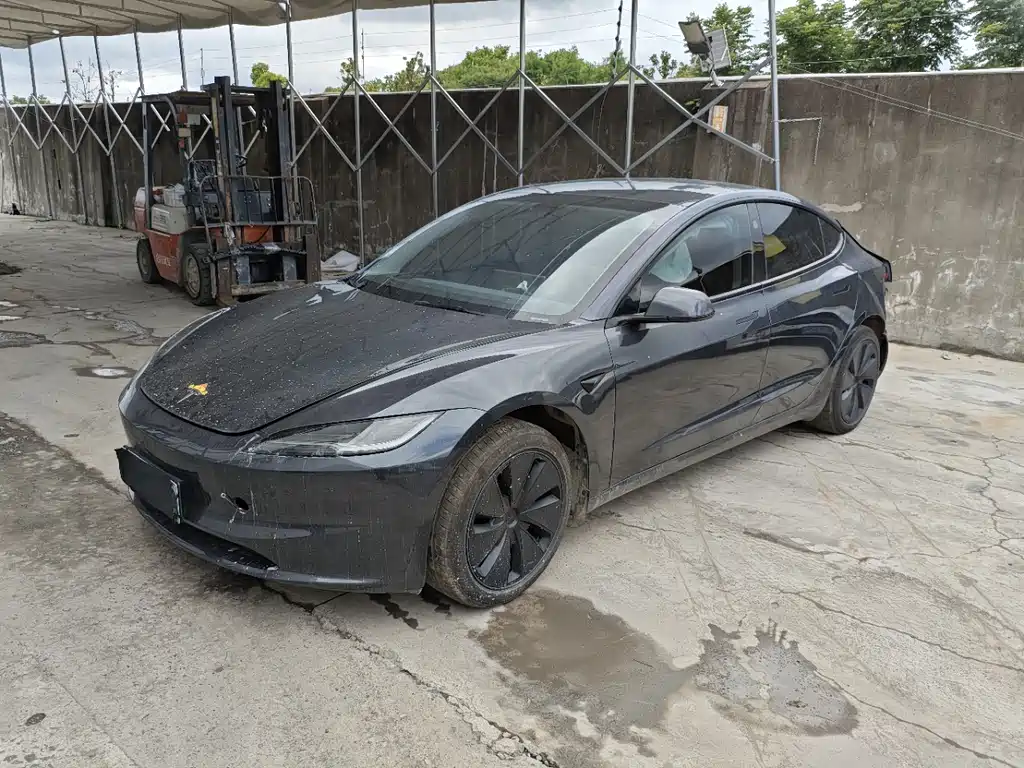 Tesla Model 3 — фотографии объявления, Фото 17