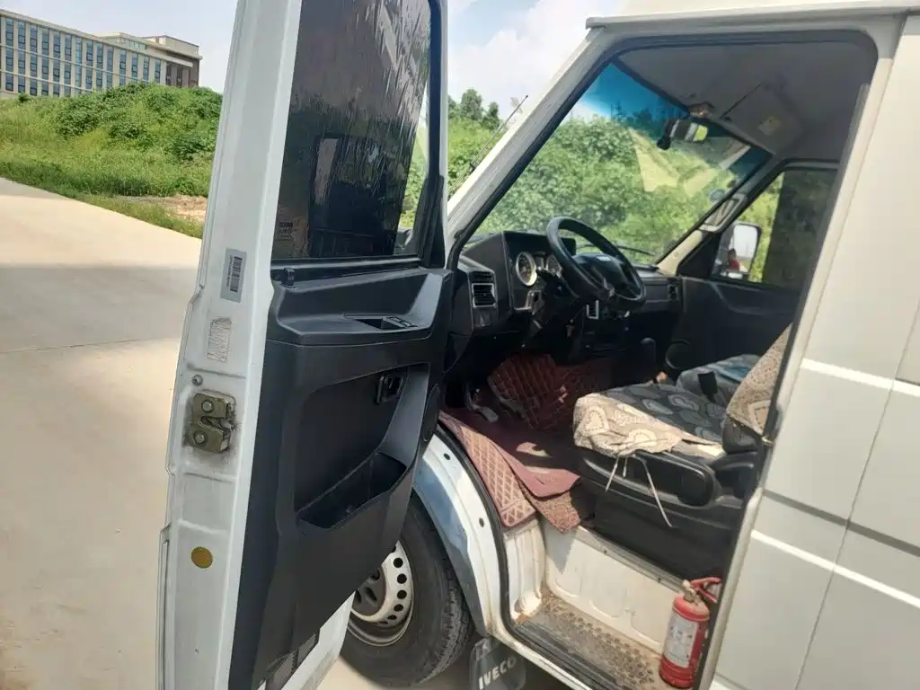 IVECO Daily — миниатюра 17
