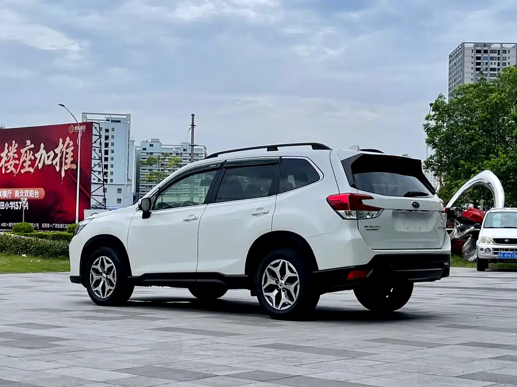 Subaru Forester 2021 2.0i Luxury