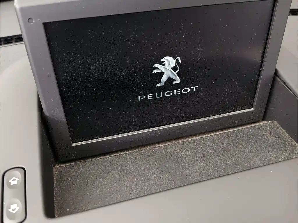 Peugeot 3008 — миниатюра 12