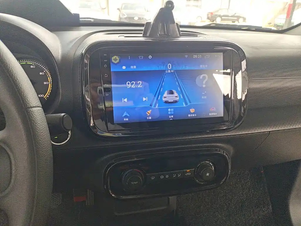 Roewe Clever — миниатюра 13
