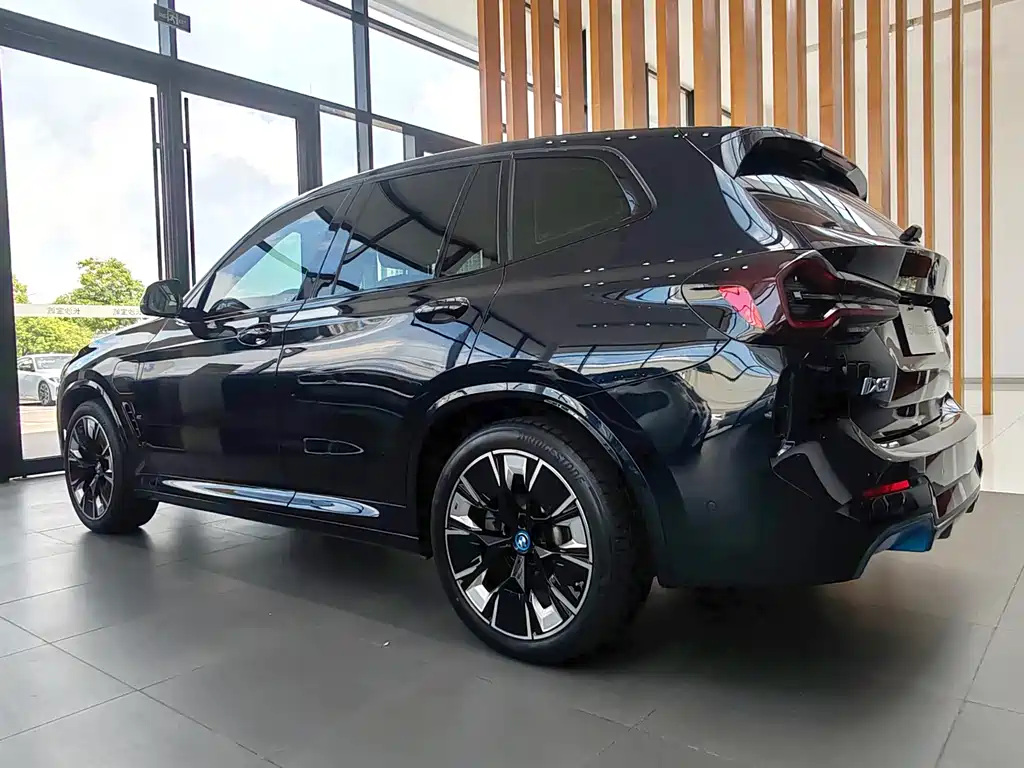BMW iX3 — миниатюра 5