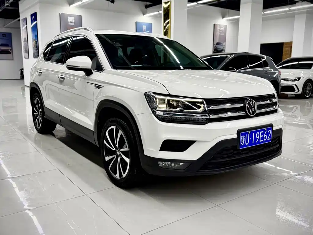 VOLKSWAGEN TUYUE