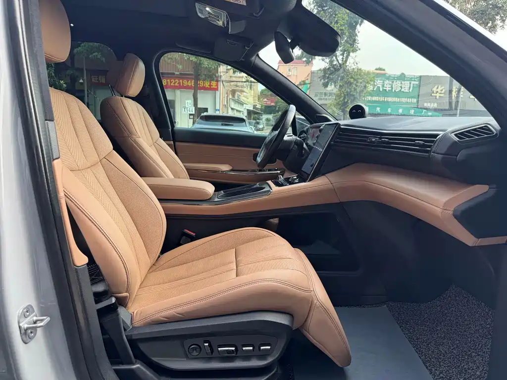 NIO ES8 — миниатюра 18