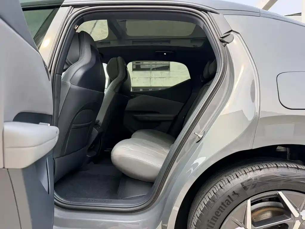 Lynk & Co Z20 — миниатюра 6