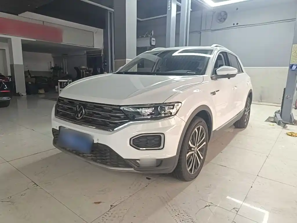 Volkswagen T-Roc — миниатюра 2