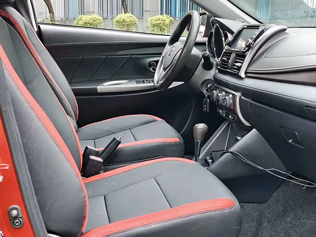 Toyota Yaris L — миниатюра 8