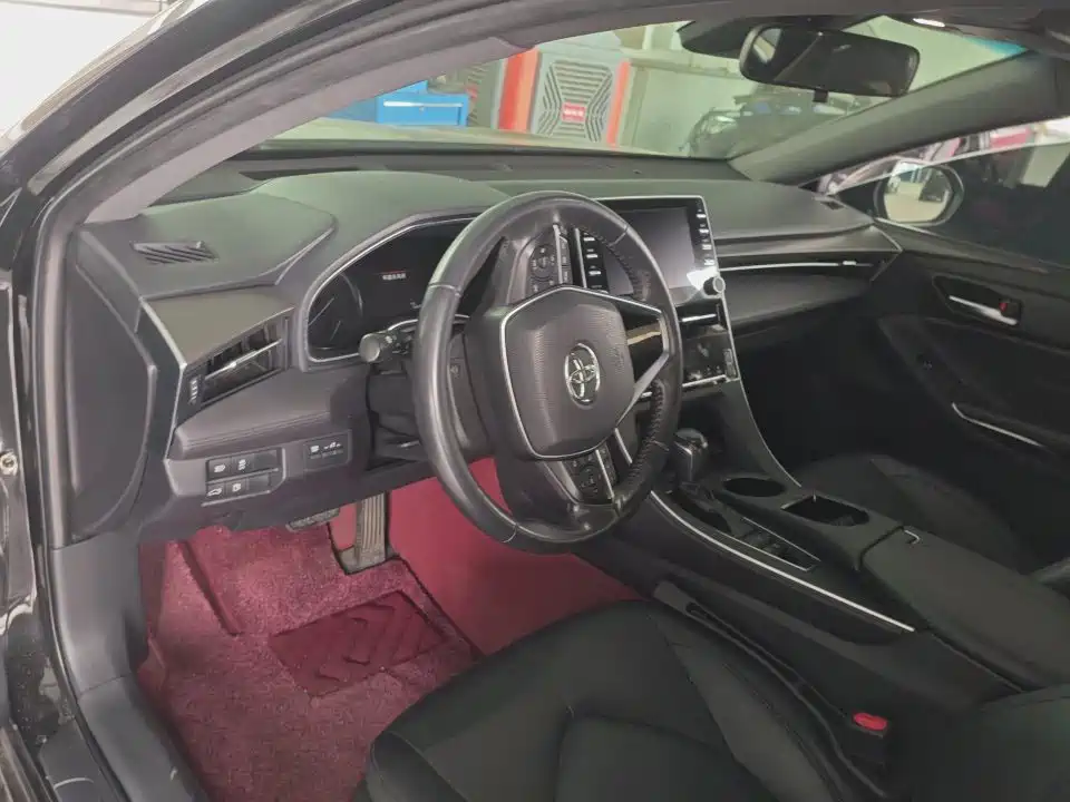 Toyota Avalon — миниатюра 2