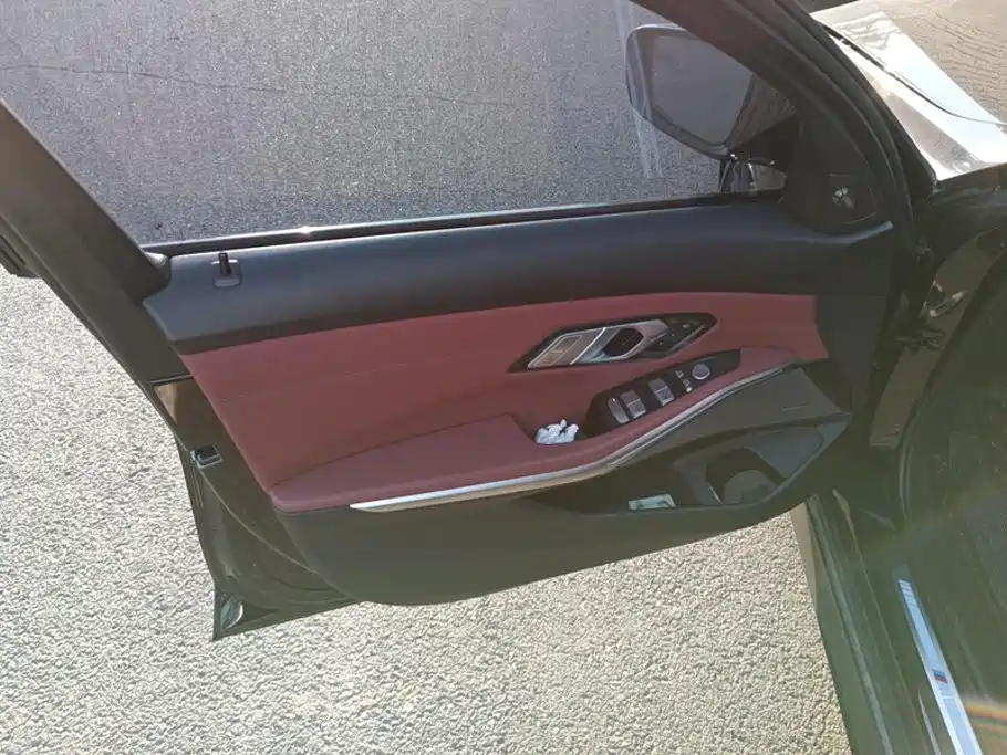 BMW 3 Series — миниатюра 7