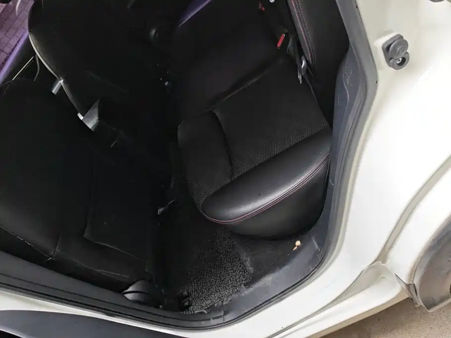Nissan Qashqai — миниатюра 11