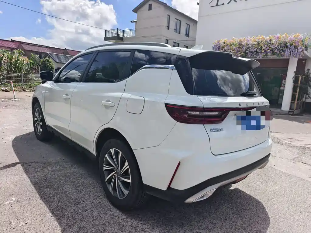 Geely Vision X6 — миниатюра 9
