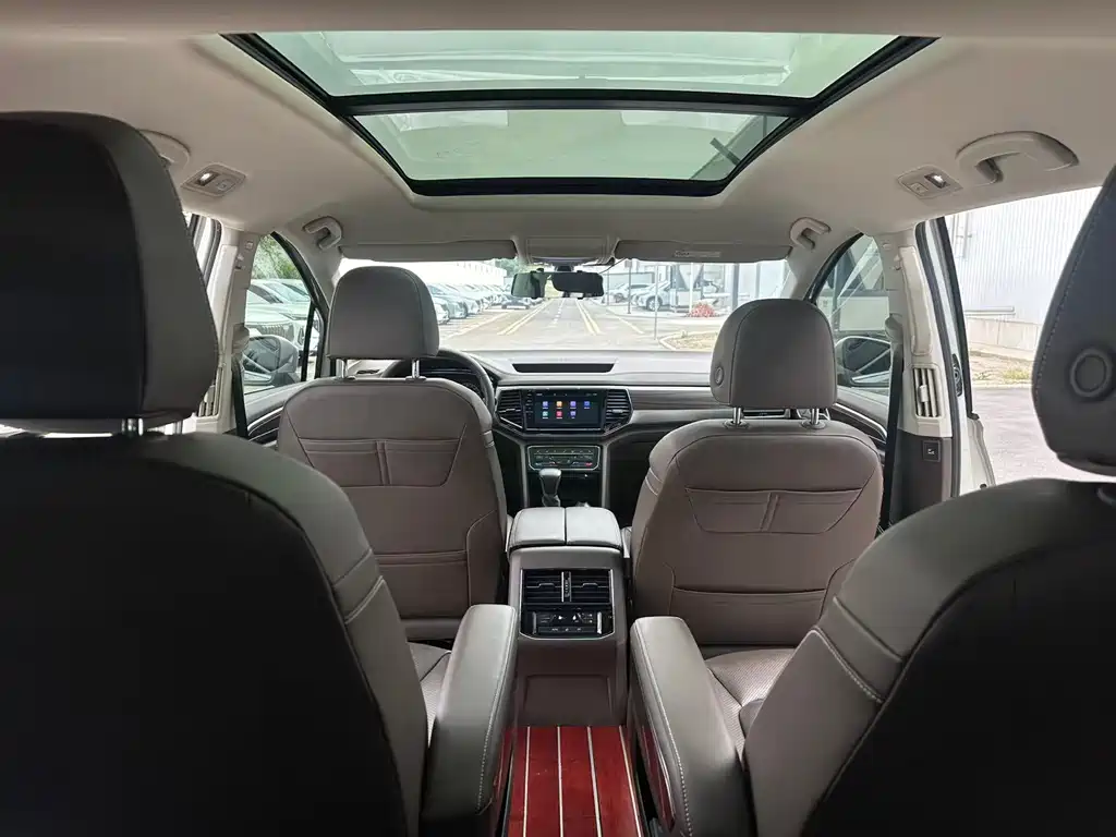 Volkswagen Viloran 2020 330TSI Luxury