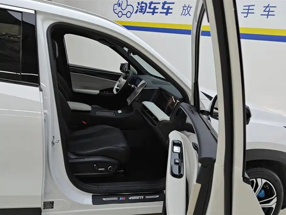 GEELY GALAXY GALAXY L7