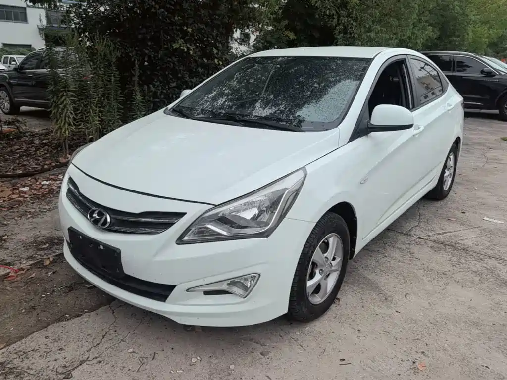Hyundai Verna — миниатюра 2