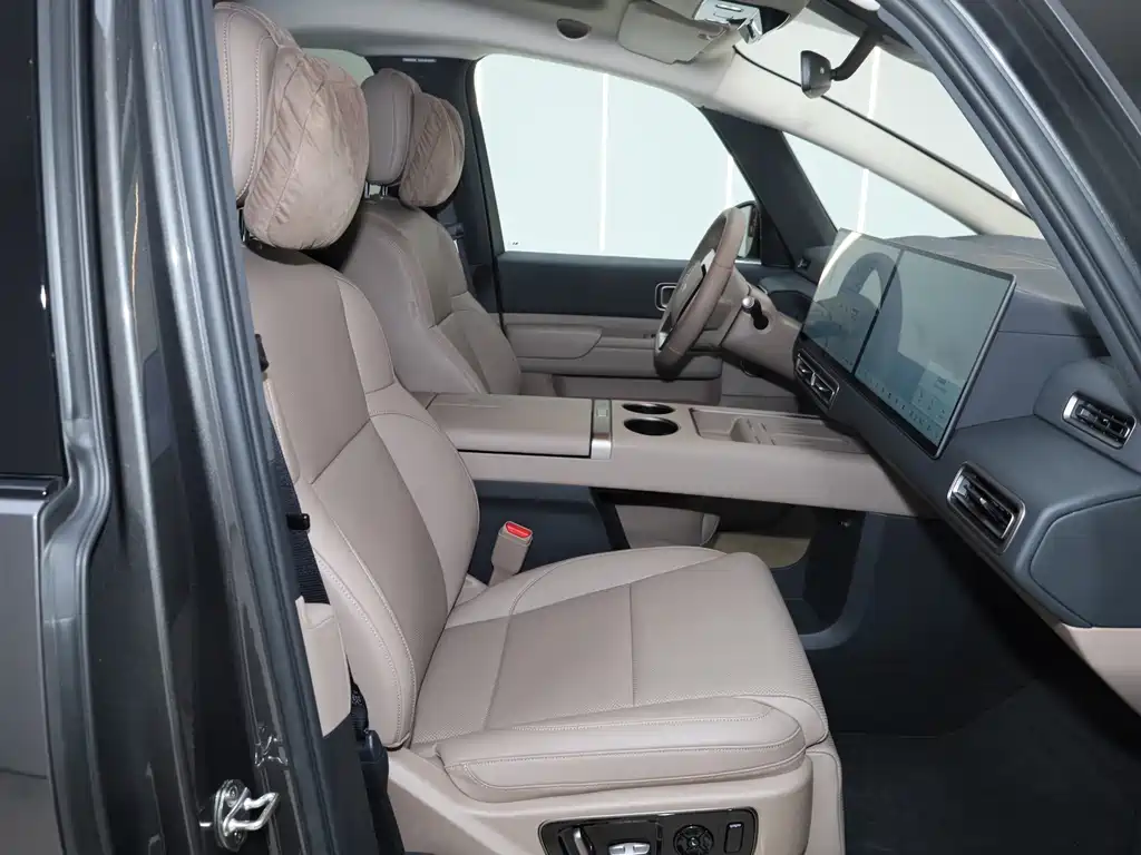 Li Auto Li MEGA — миниатюра 17