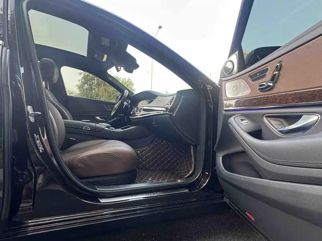 Mercedes-Benz S-Class — миниатюра 18