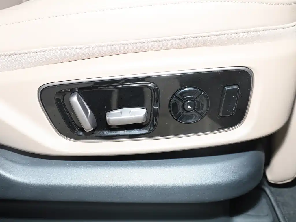Li Auto Li MEGA — миниатюра 30
