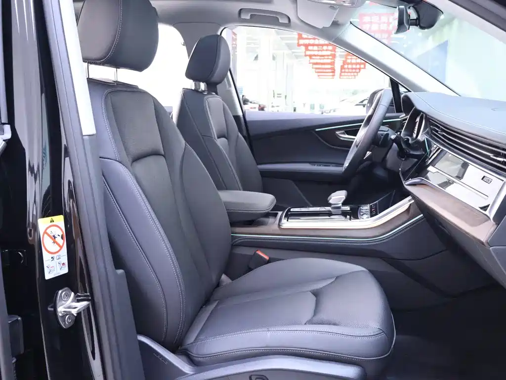 Audi Q7 — миниатюра 21